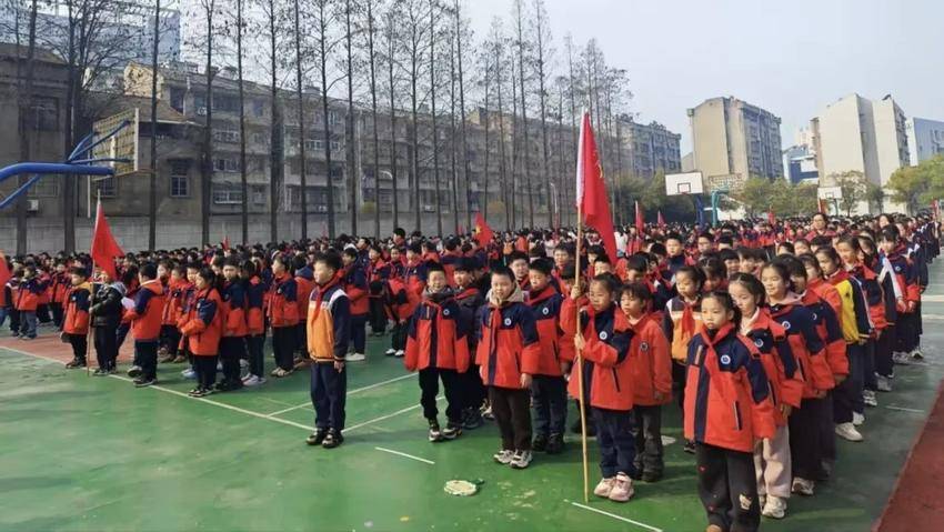 策马扬鞭启新程 奋楫扬帆向未来——仙桃市大新路小...